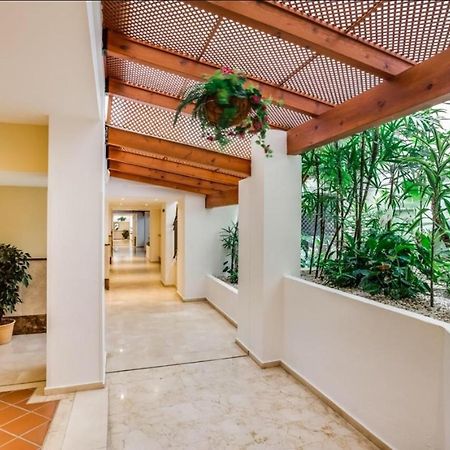 Terrazas De Banus Apartment Marbella Exterior photo